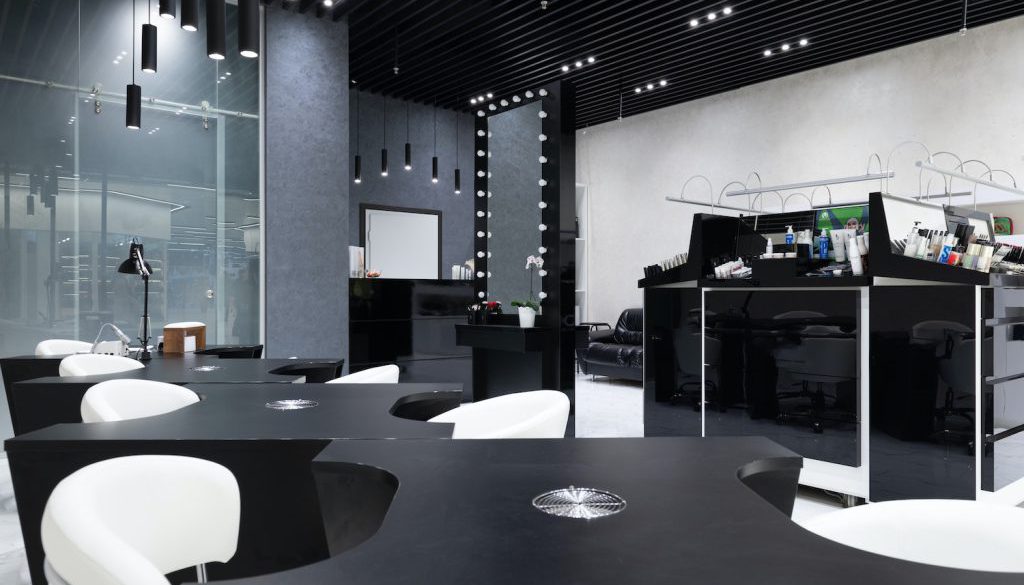 Defying convention: embrace the bold black ceiling trend