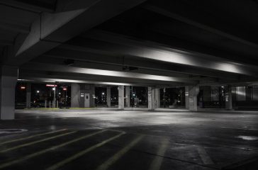 Mastering-tandem-parking_-the-pros-cons-and-key-considerations
