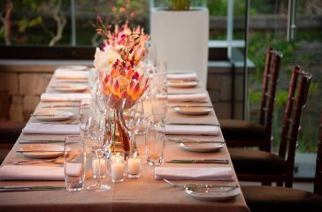 Table-settings-that-shine_-ideas-to-elevate-your-dining-decor-and-impress-your-guests